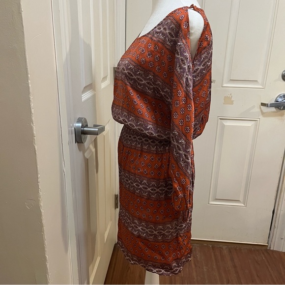 GUESS SIZE MEDIUM 100% SILK ORANGE FLORAL TASSEL COLD SHOULDER DRESS 3/4 SLEEVE - Picture 5 of 12